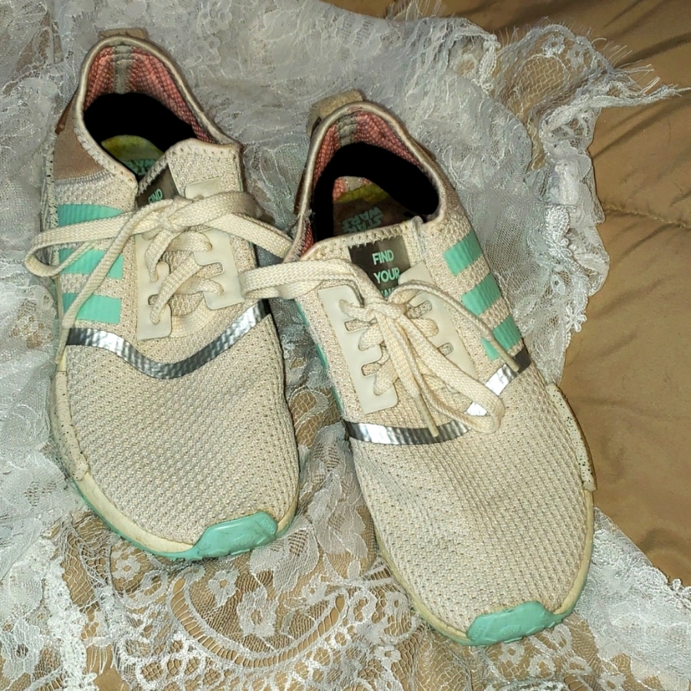 Star Wars adidas NMD‎ 1, Mandalorian sneakers
